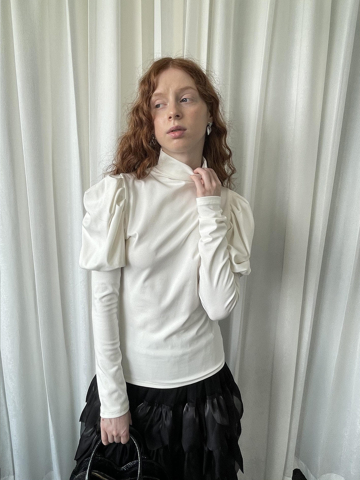 Puff sleeve knitted shirt