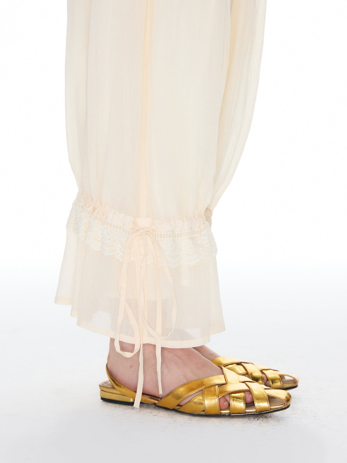 Lantern Lace Pants