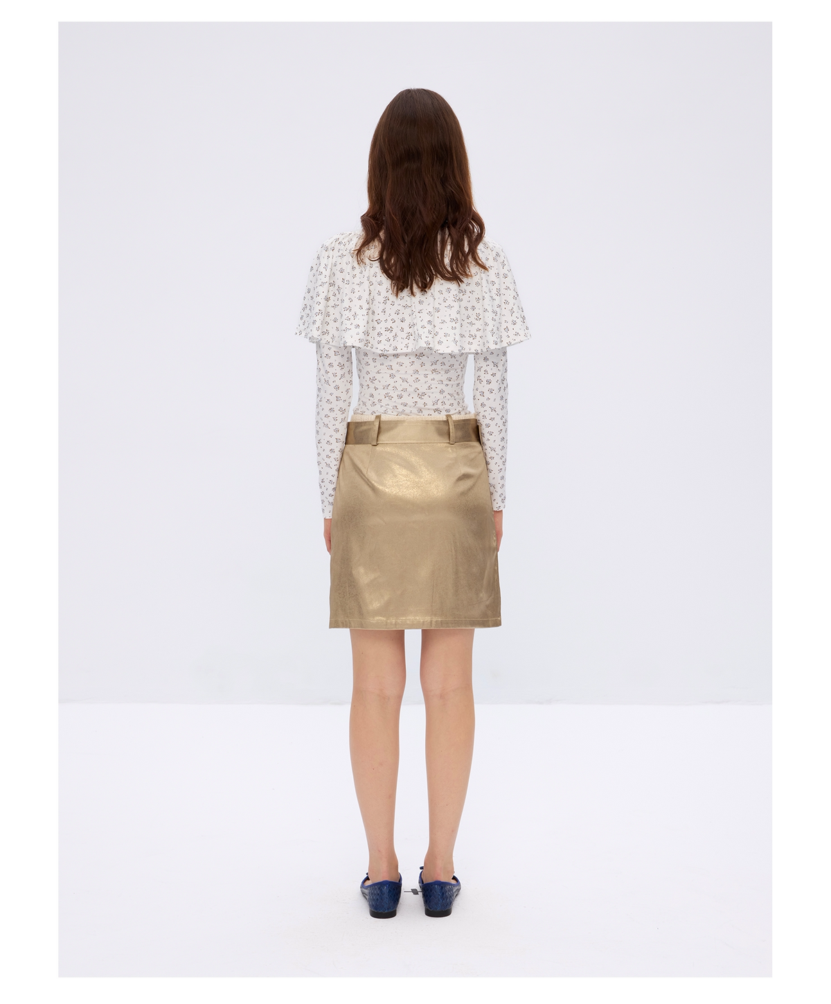 Chic Gold Pleated Short Skirt