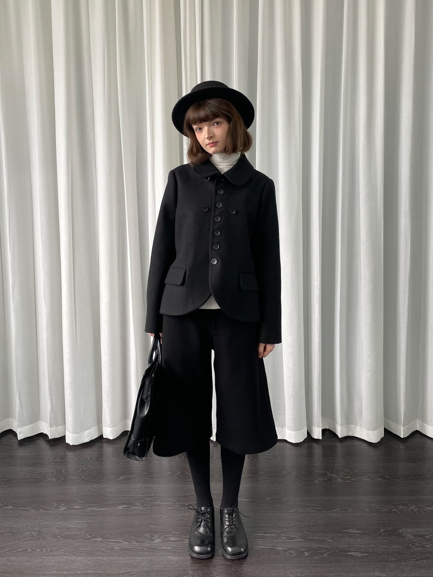 Detachable cape woolen coat