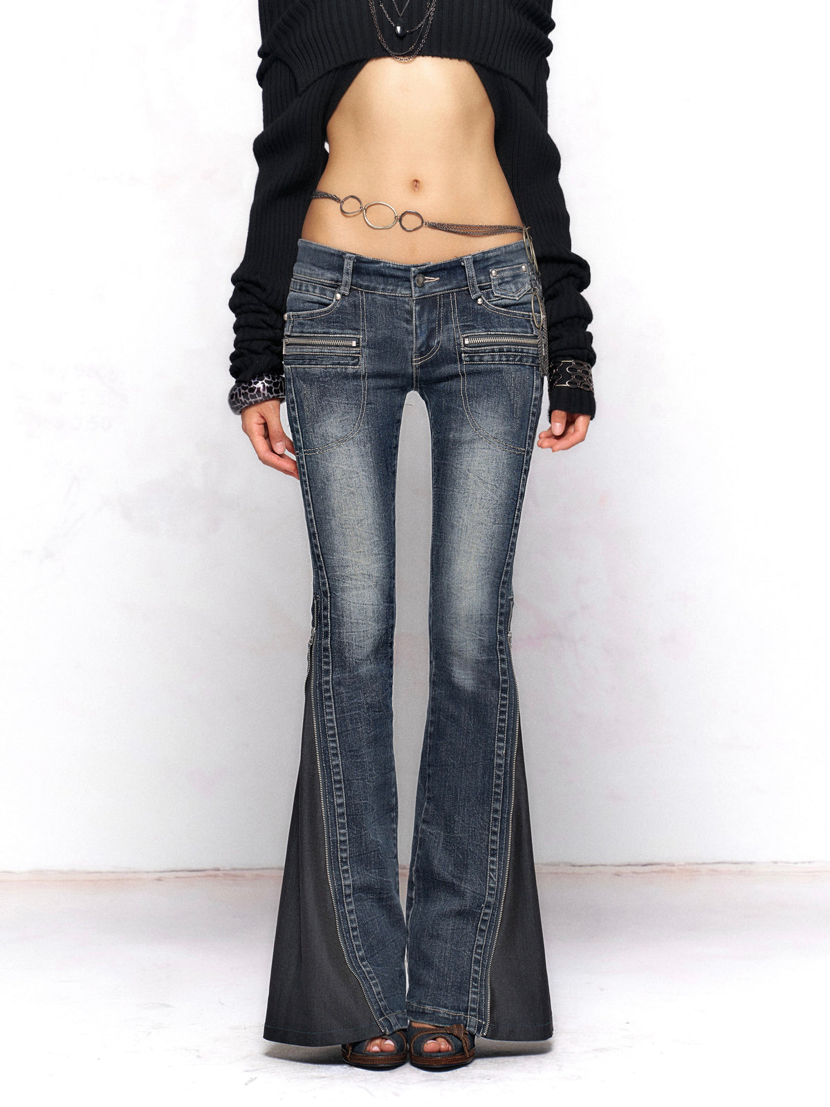Zip Flare Jeans