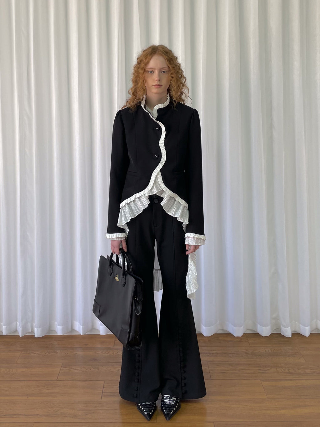Lace wrinkled ruffled sleeve shirt