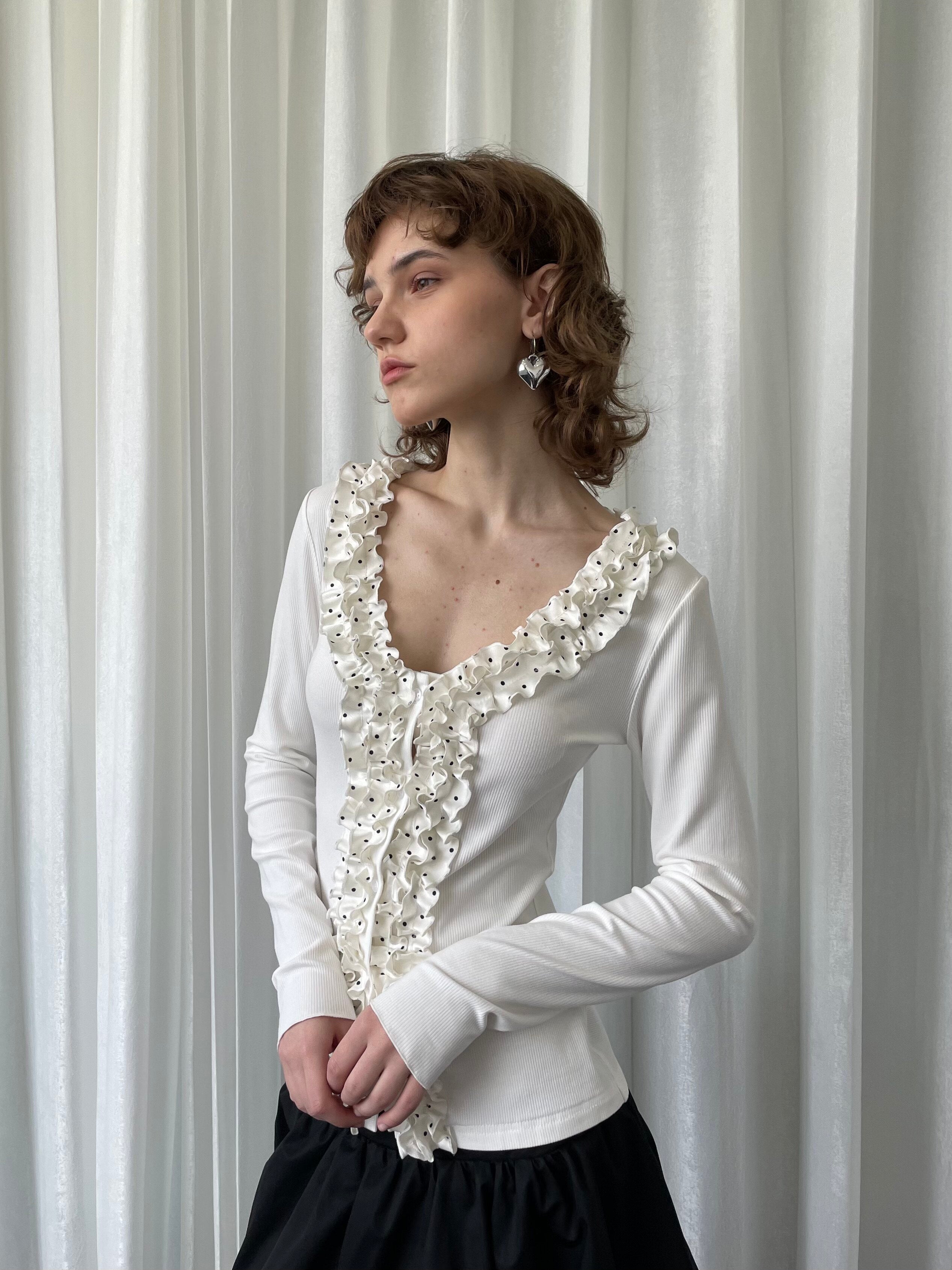 Polka dot lace collar white top