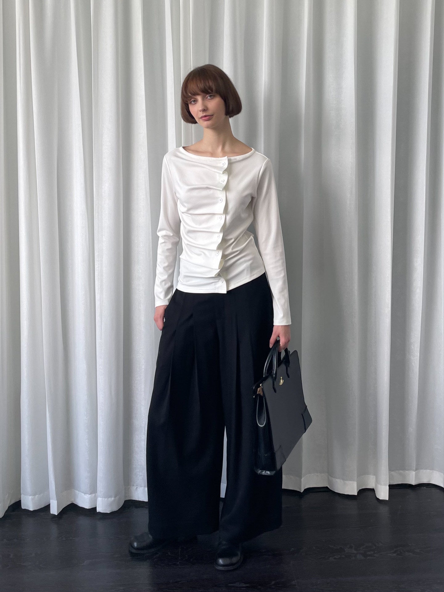 Cotton pleated long-sleeved shirt
