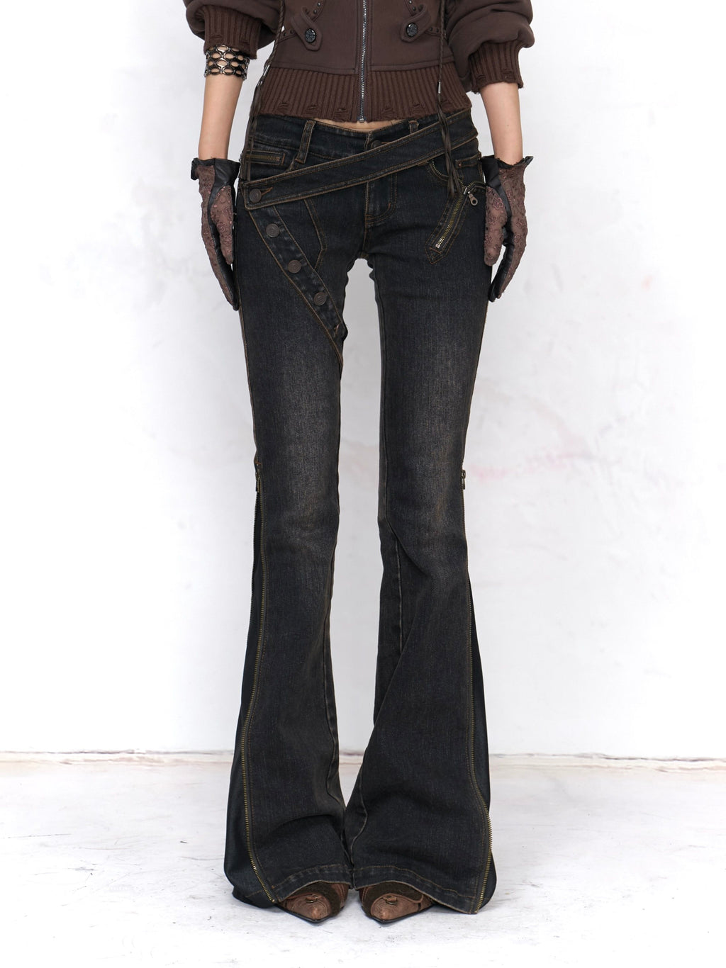 Crossover Bootcut Jeans