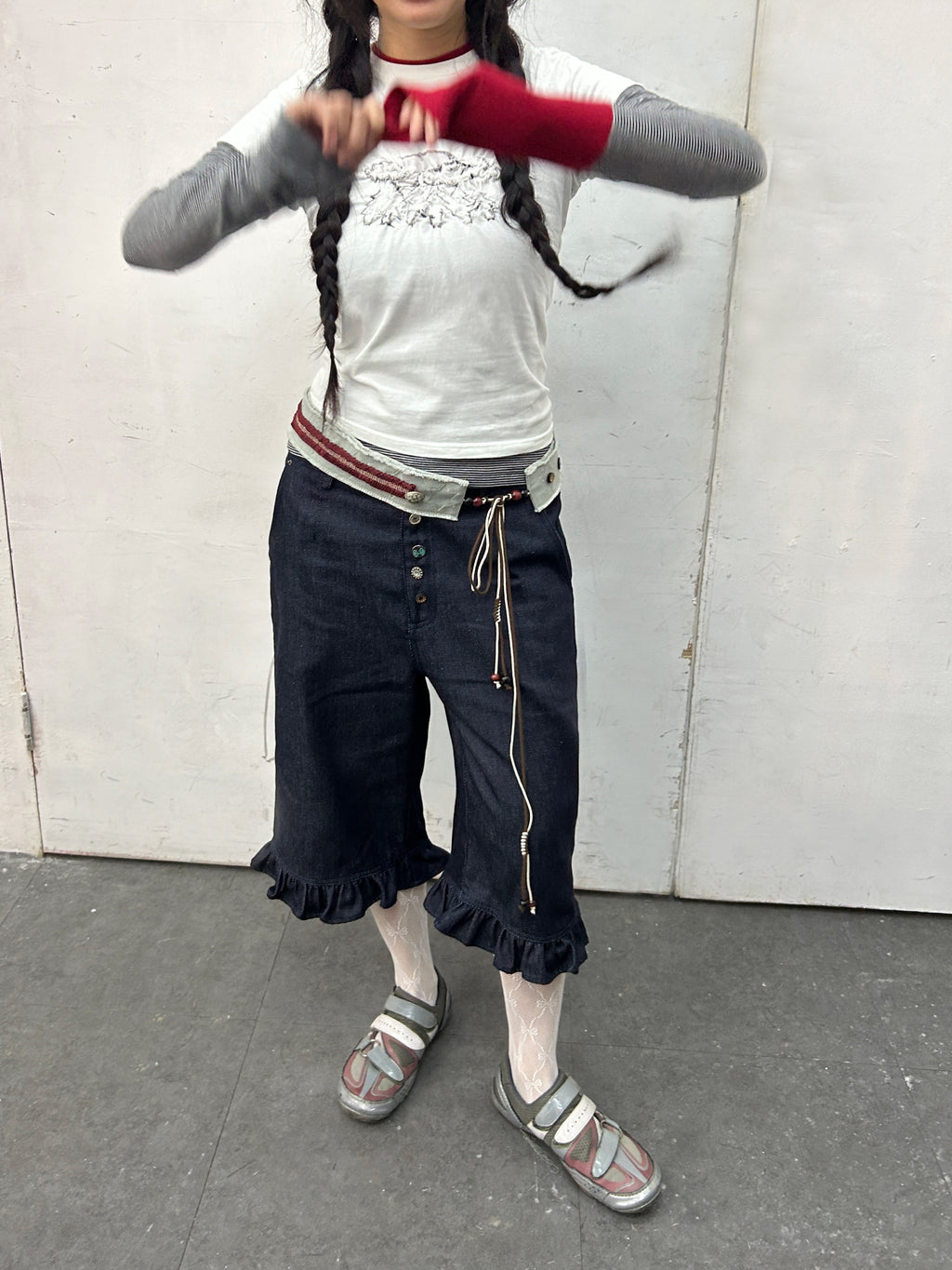 Ruffles button pants