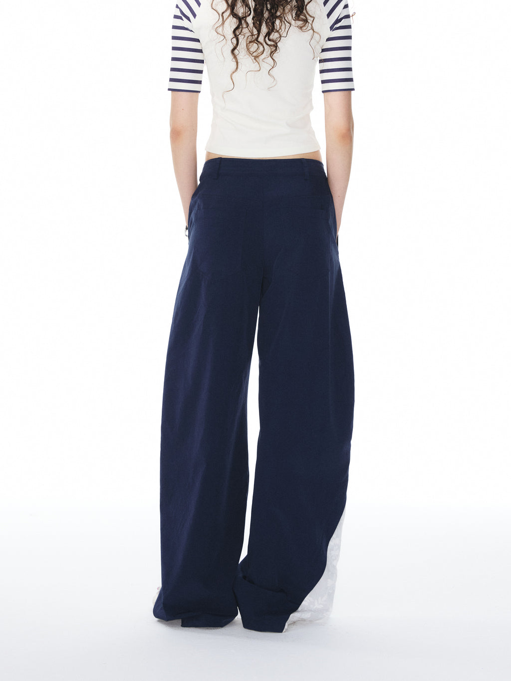Lace curved pants