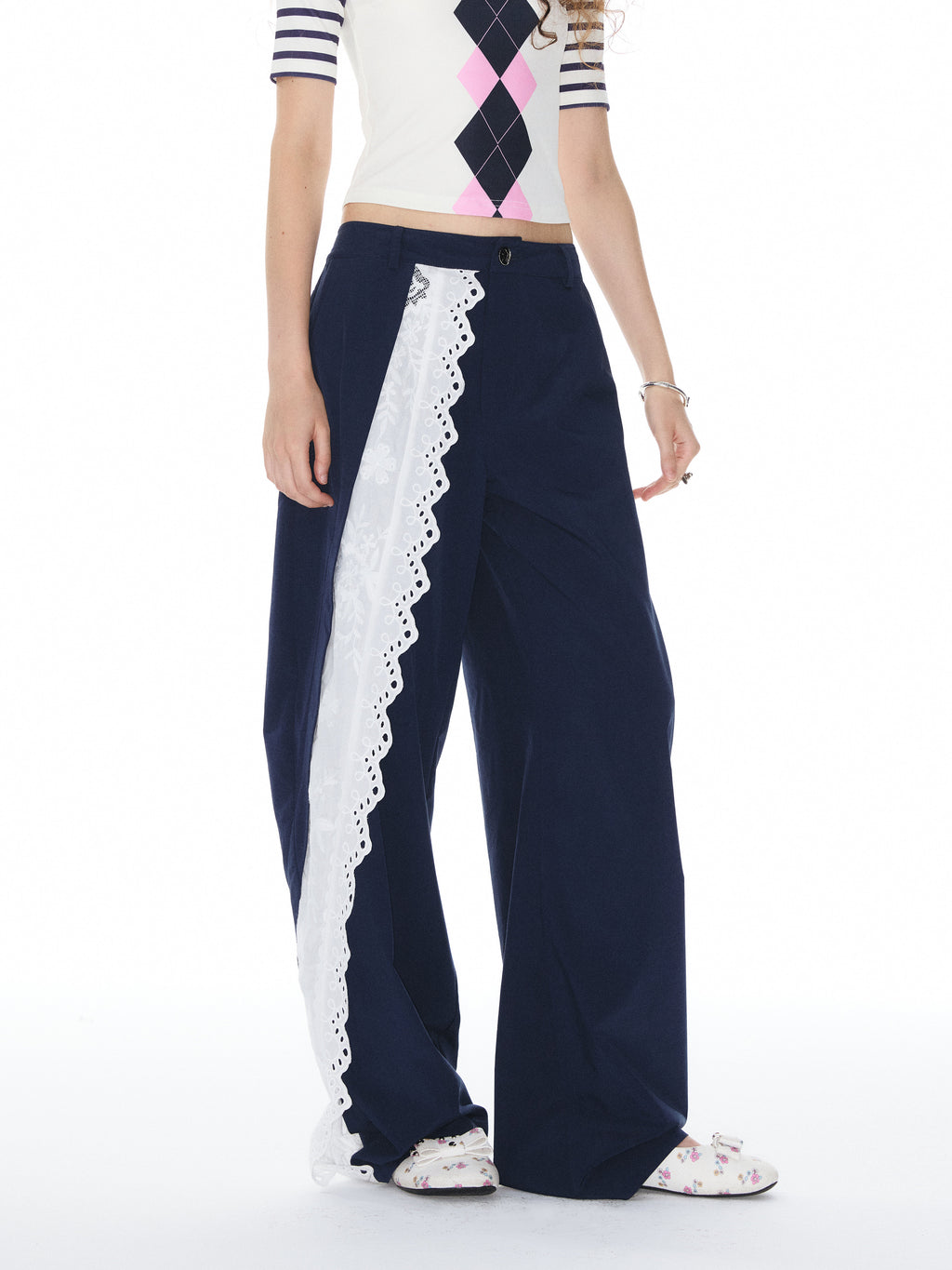 Lace curved pants