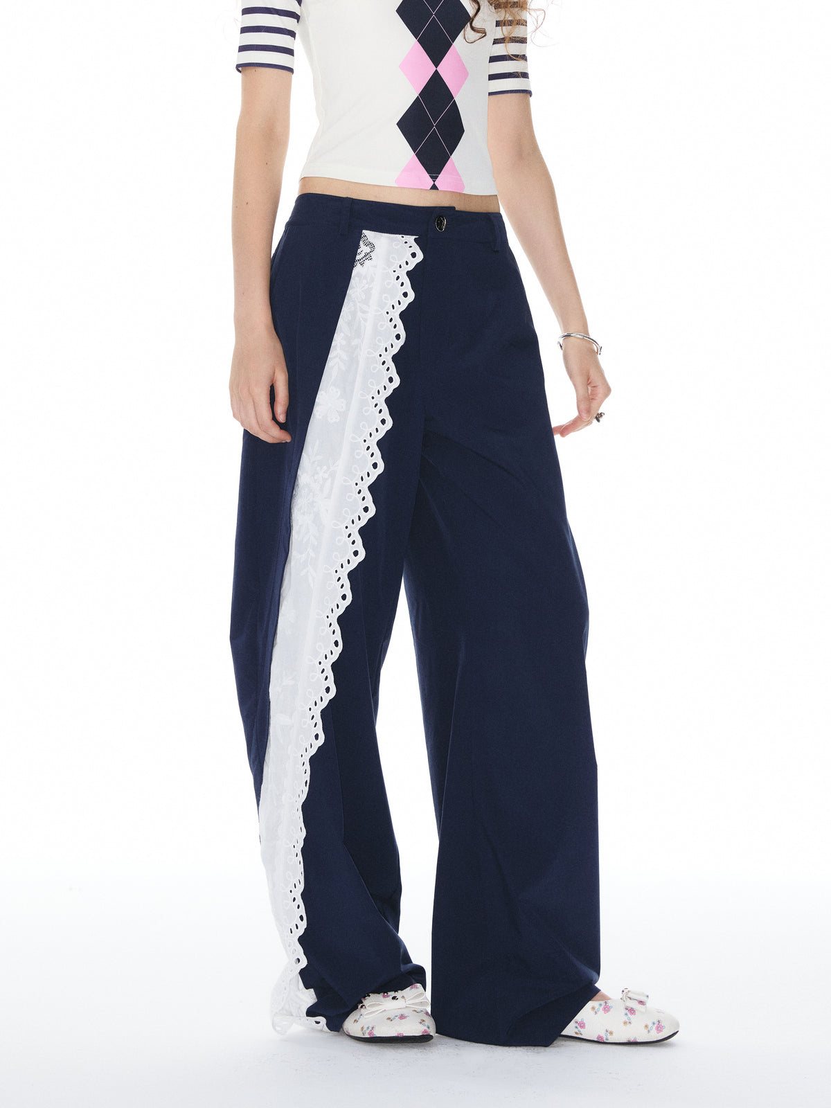 Lace curved pants