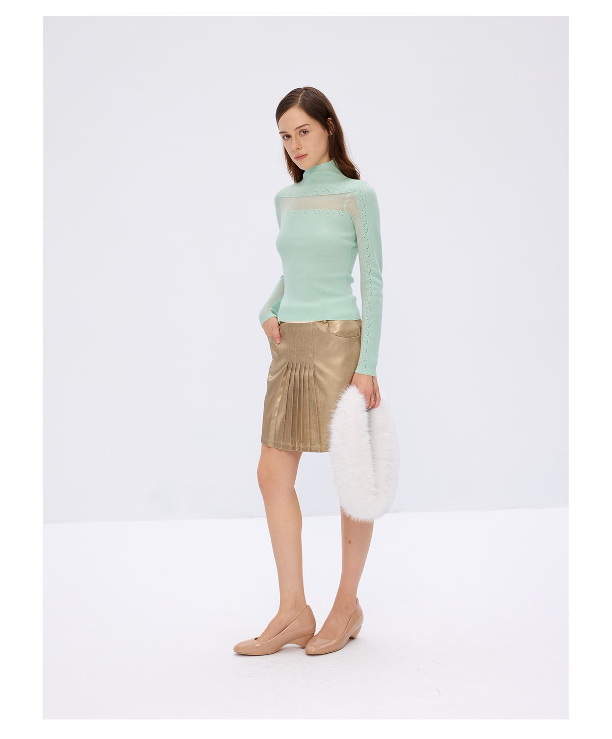 Chic Gold Pleated Short Skirt