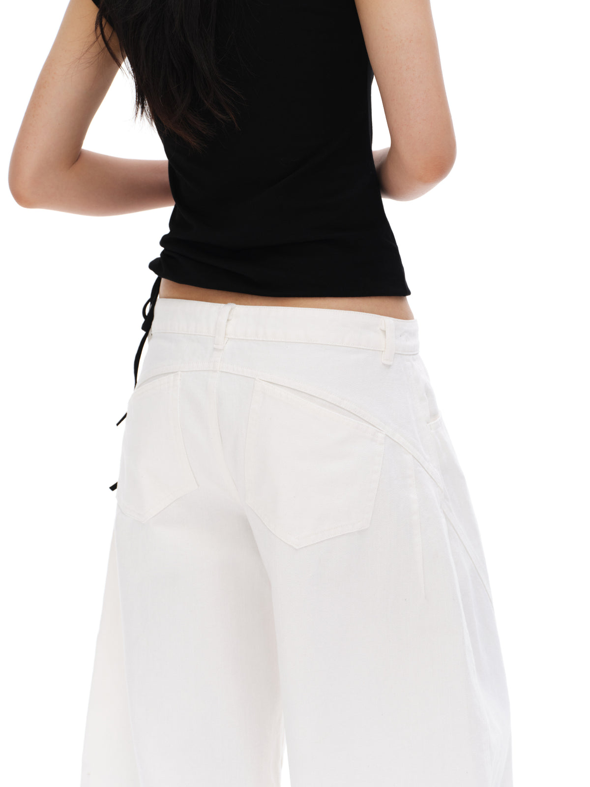 White curved casual pants