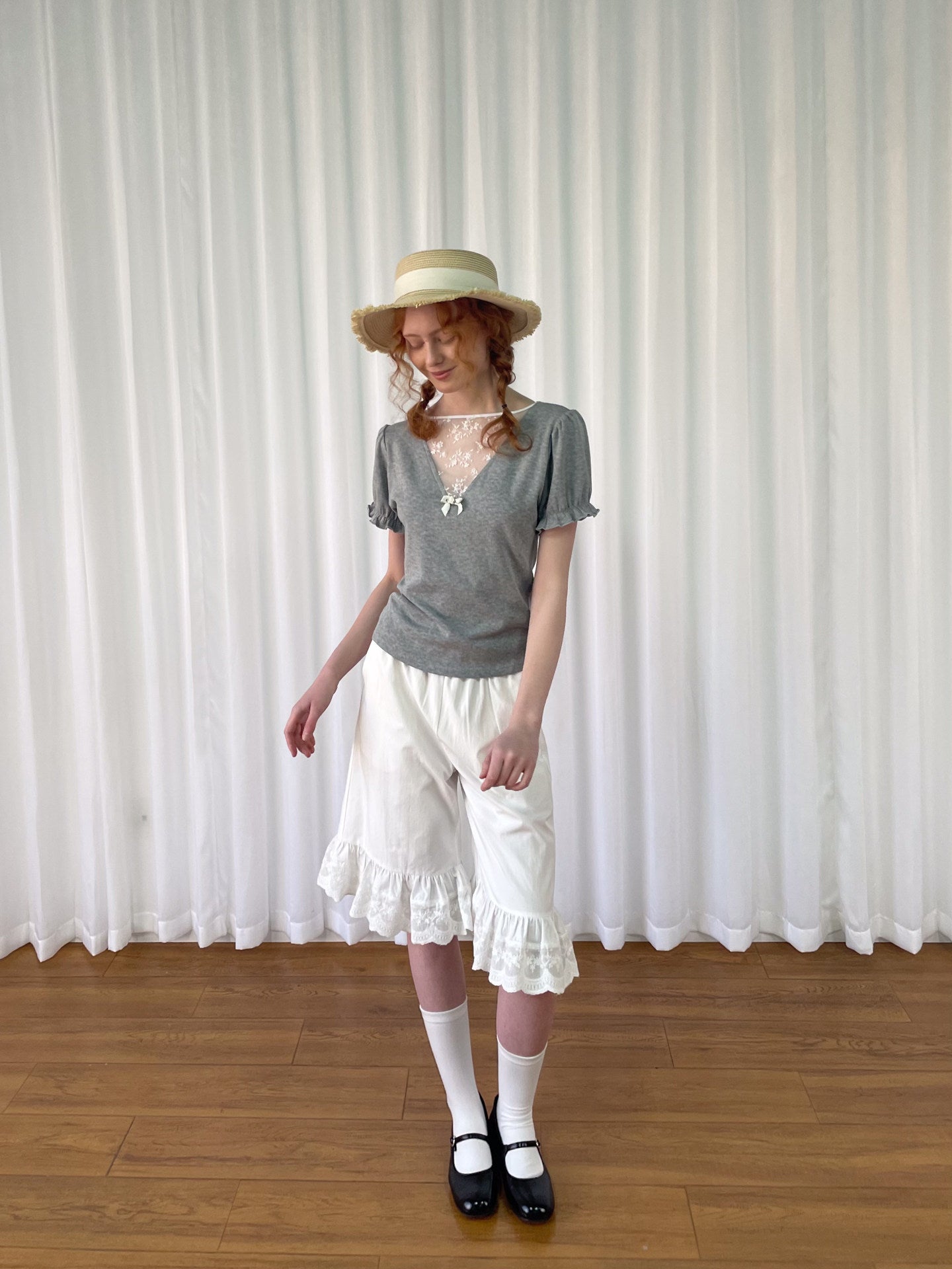 Lace straight cropped pants