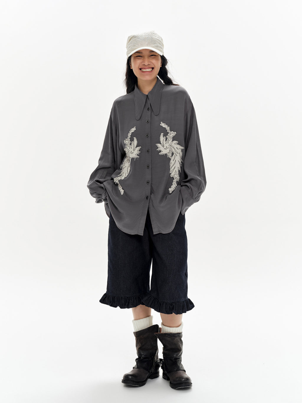 Ruffles button pants