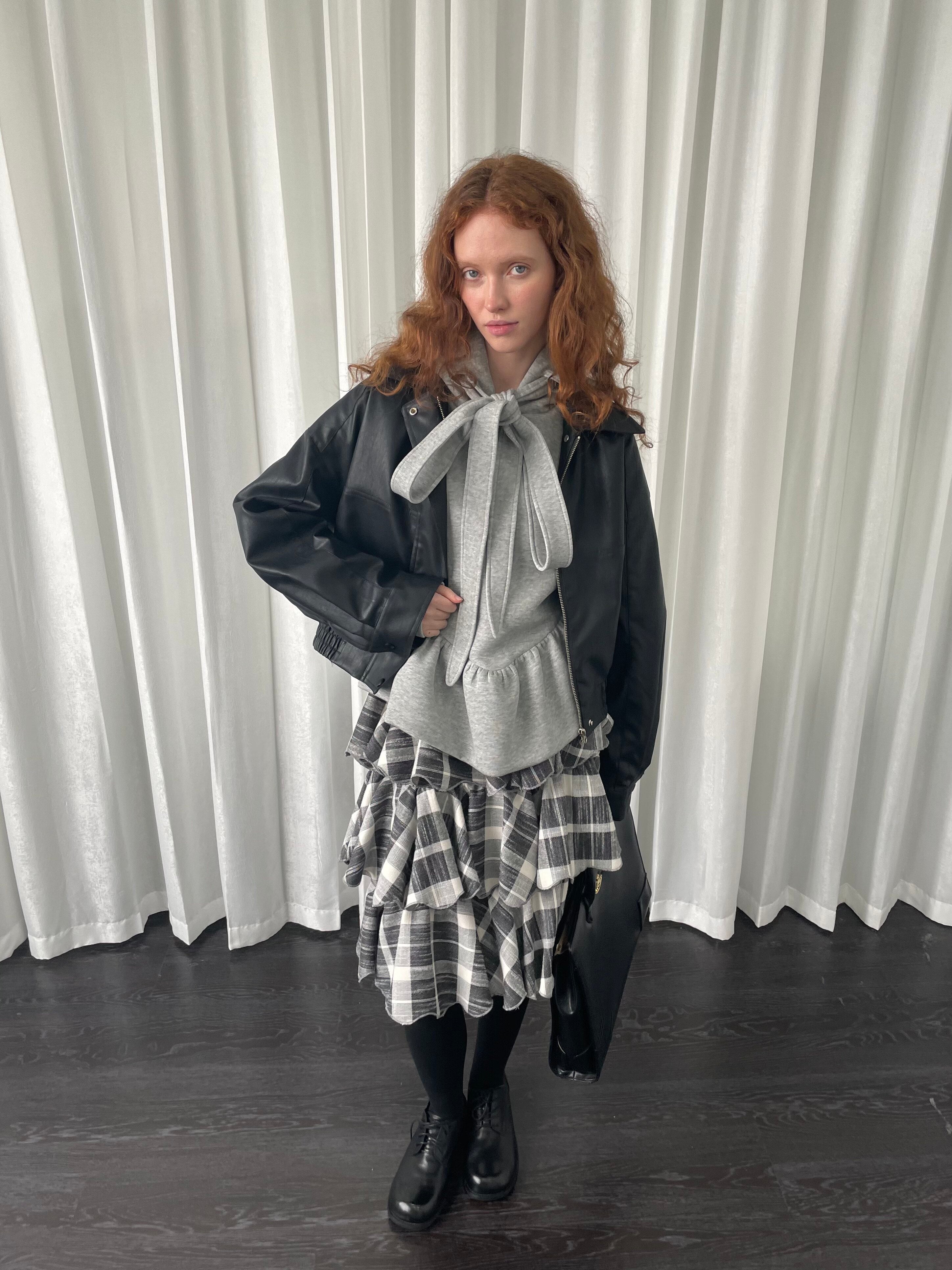 Bow gray sweatshirt