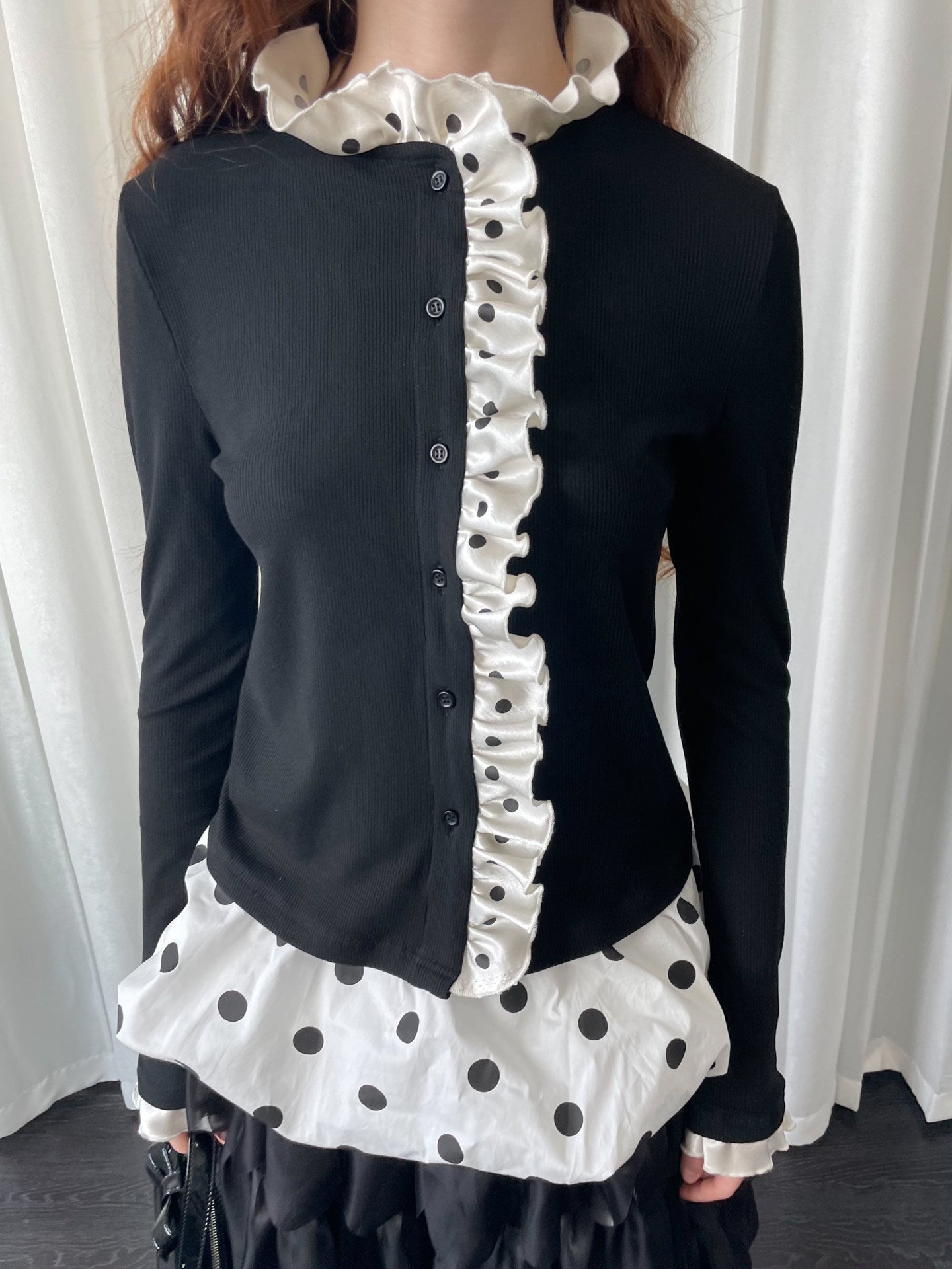 Knitted cardigan with polka dot lace