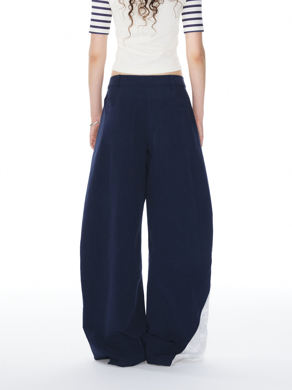 Lace curved pants