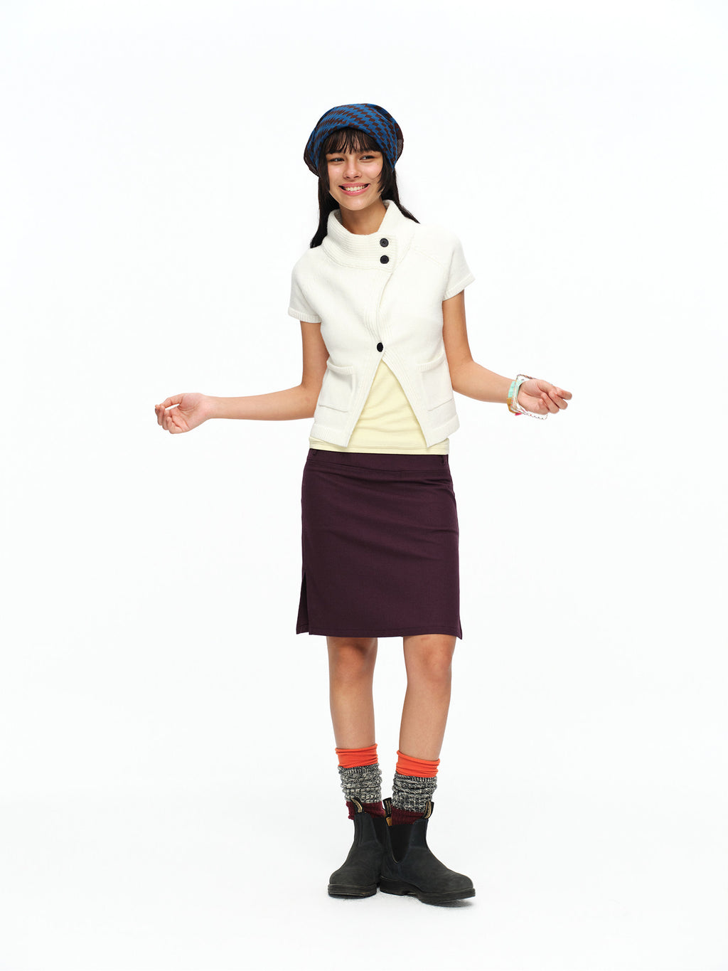 Short sleeve knit vest