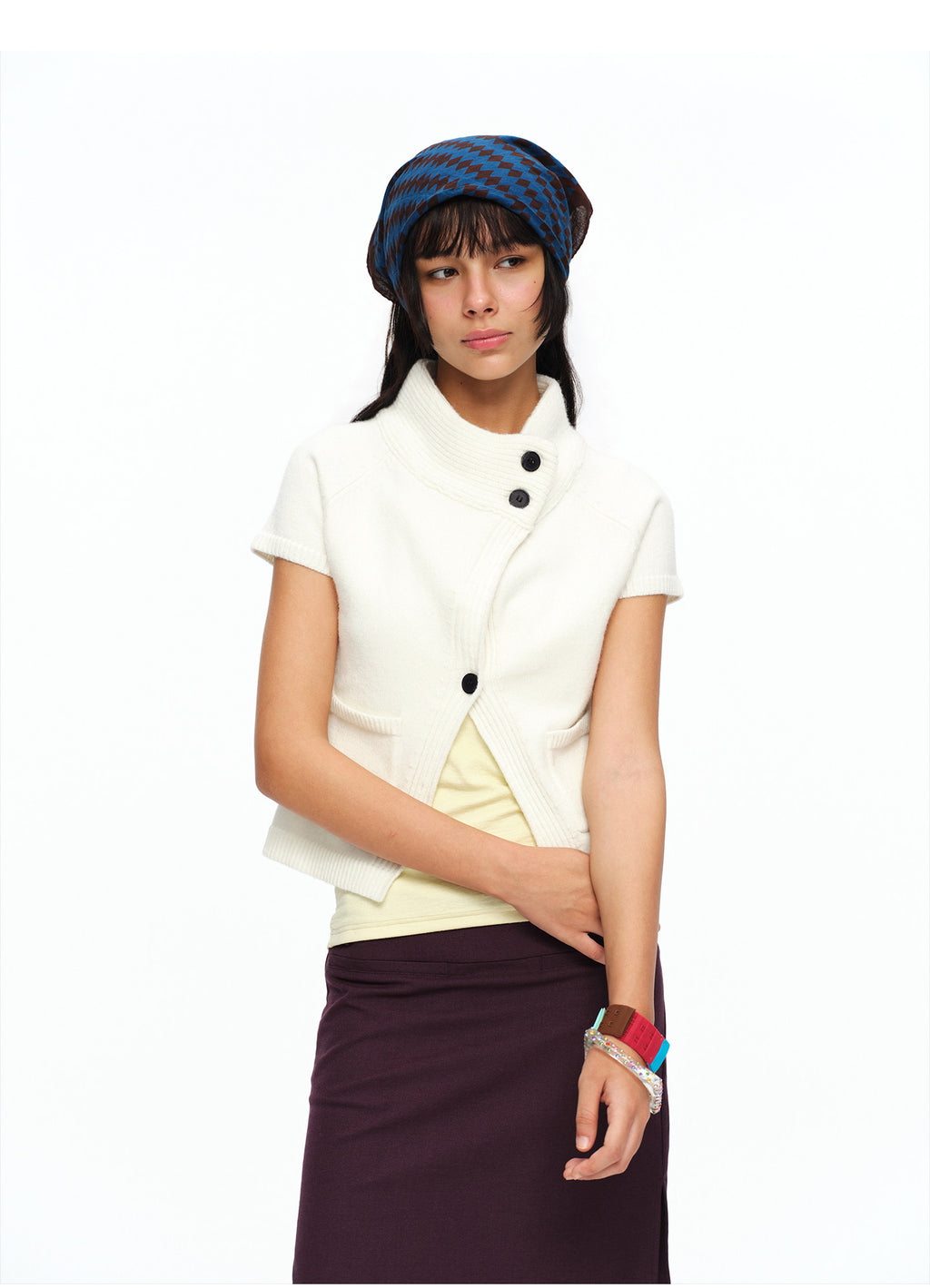 Short sleeve knit vest