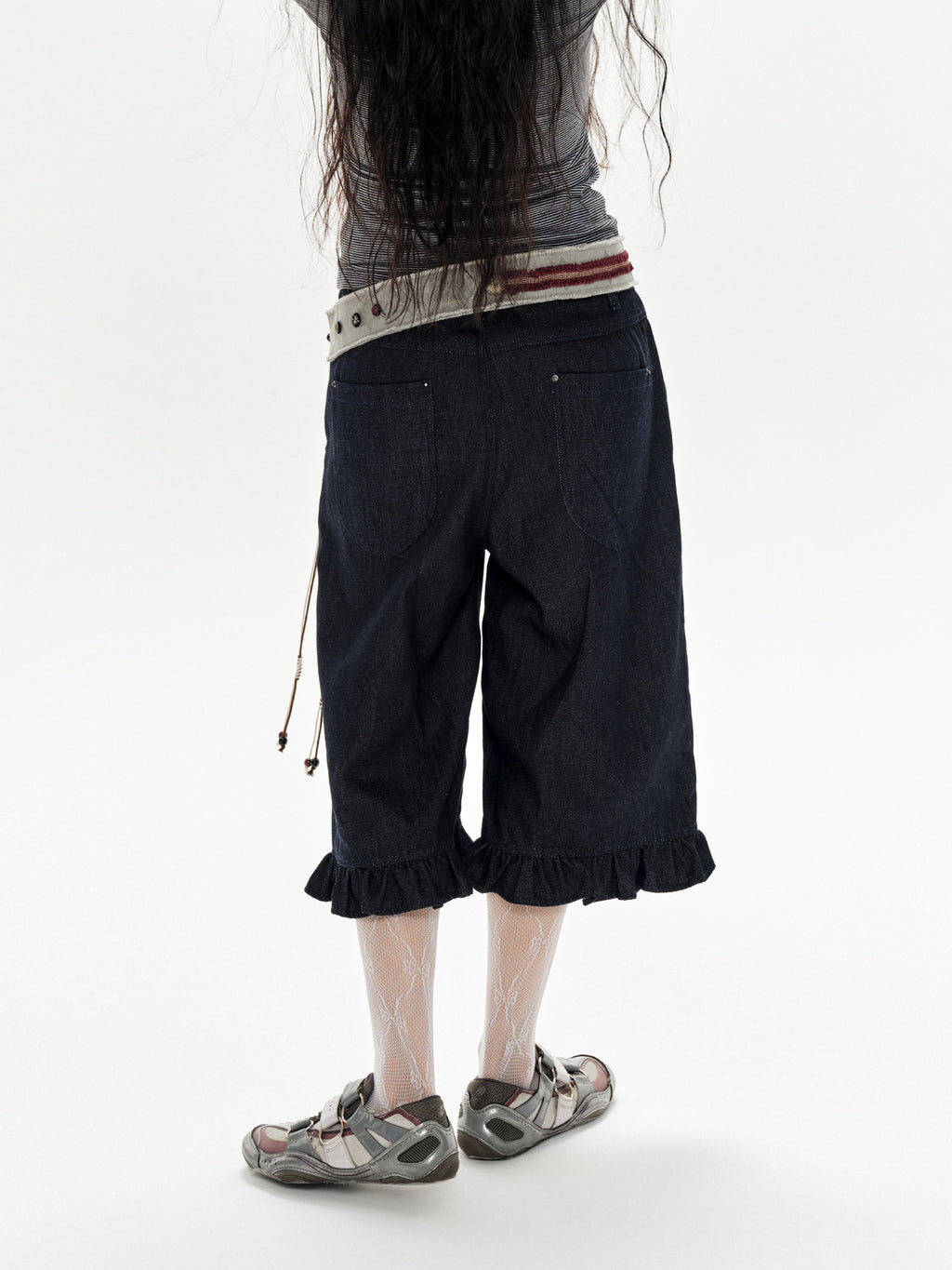 Ruffles button pants