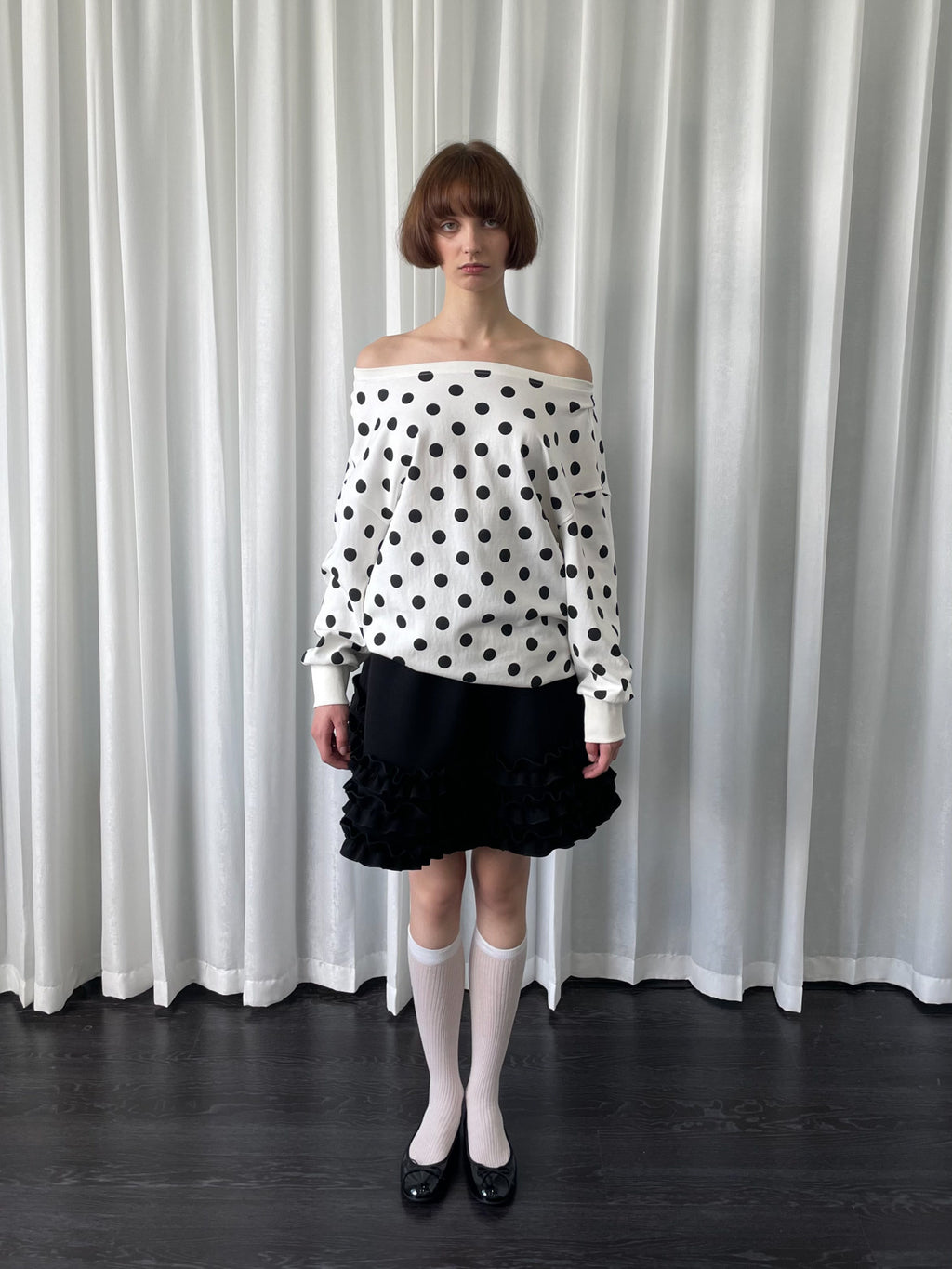 Polka dot one-shoulder long sleeve