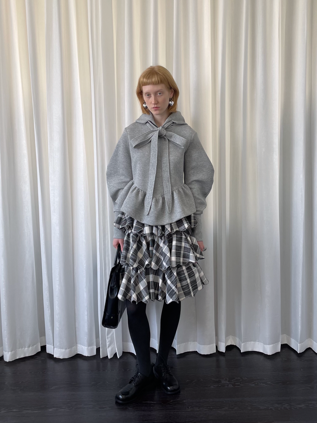 Bow gray sweatshirt