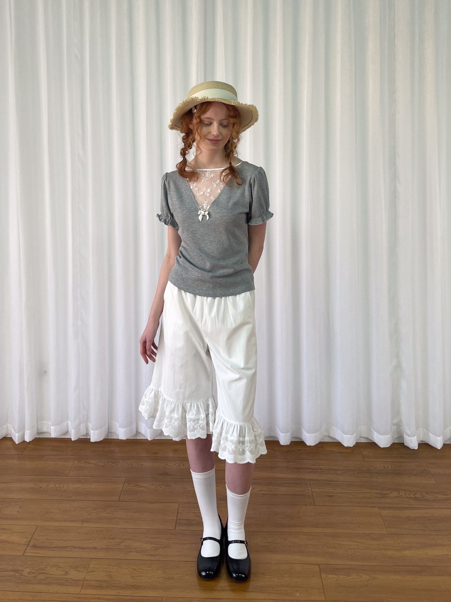 Lace straight cropped pants