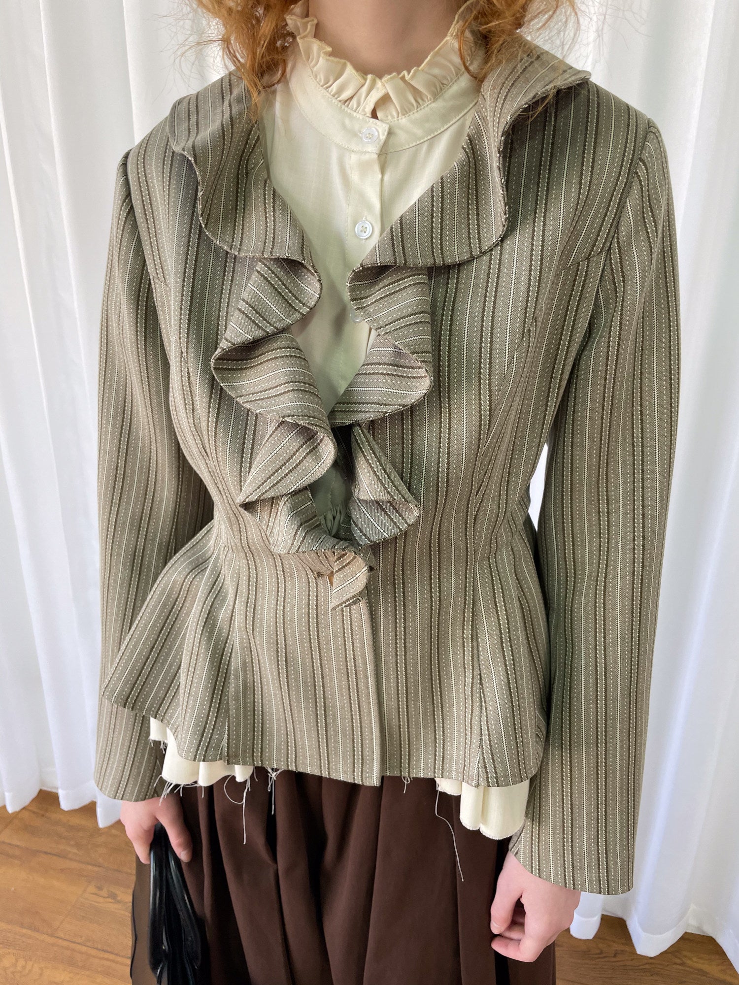 Lace placket short blazer