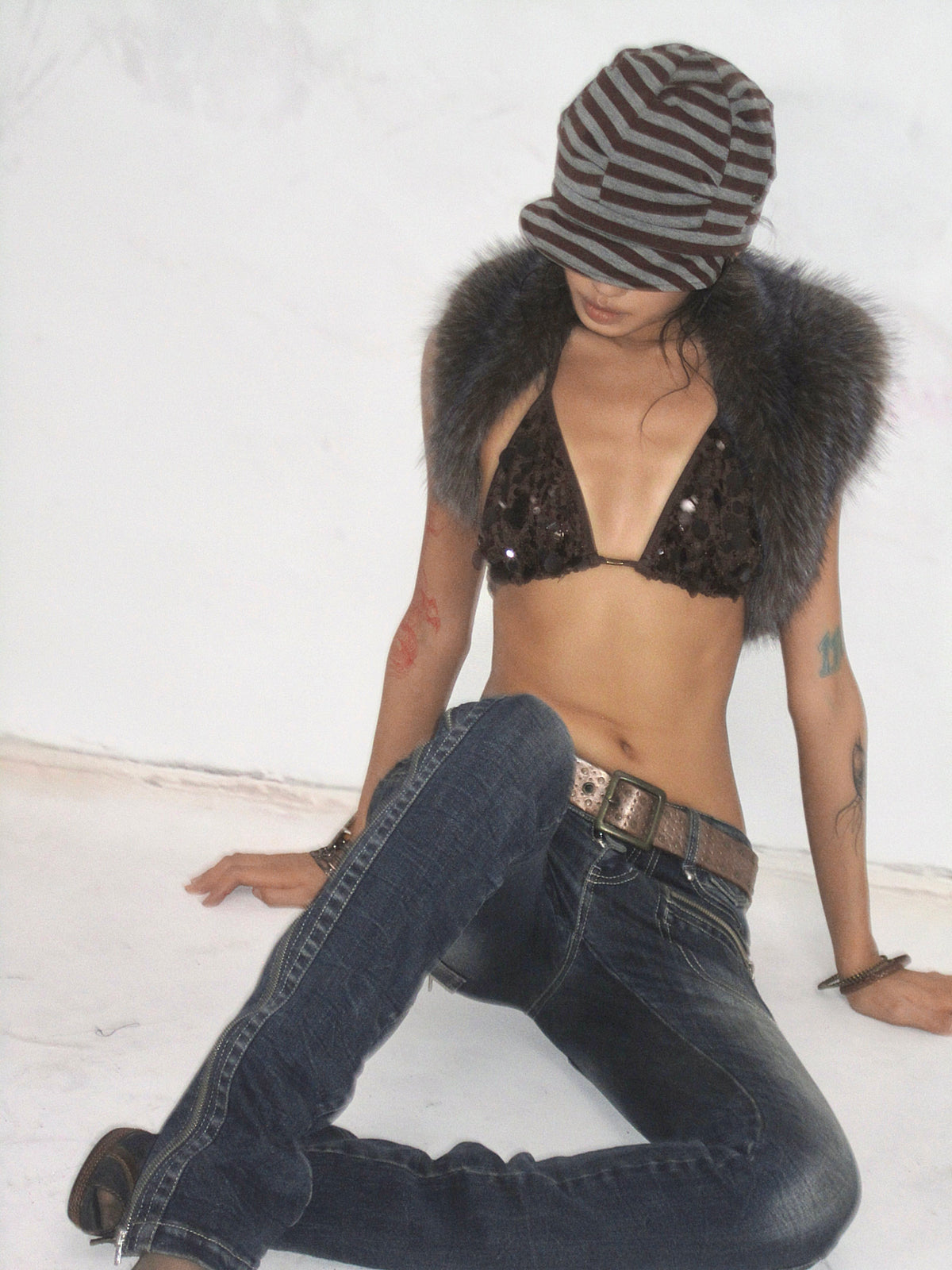 Zip Flare Jeans