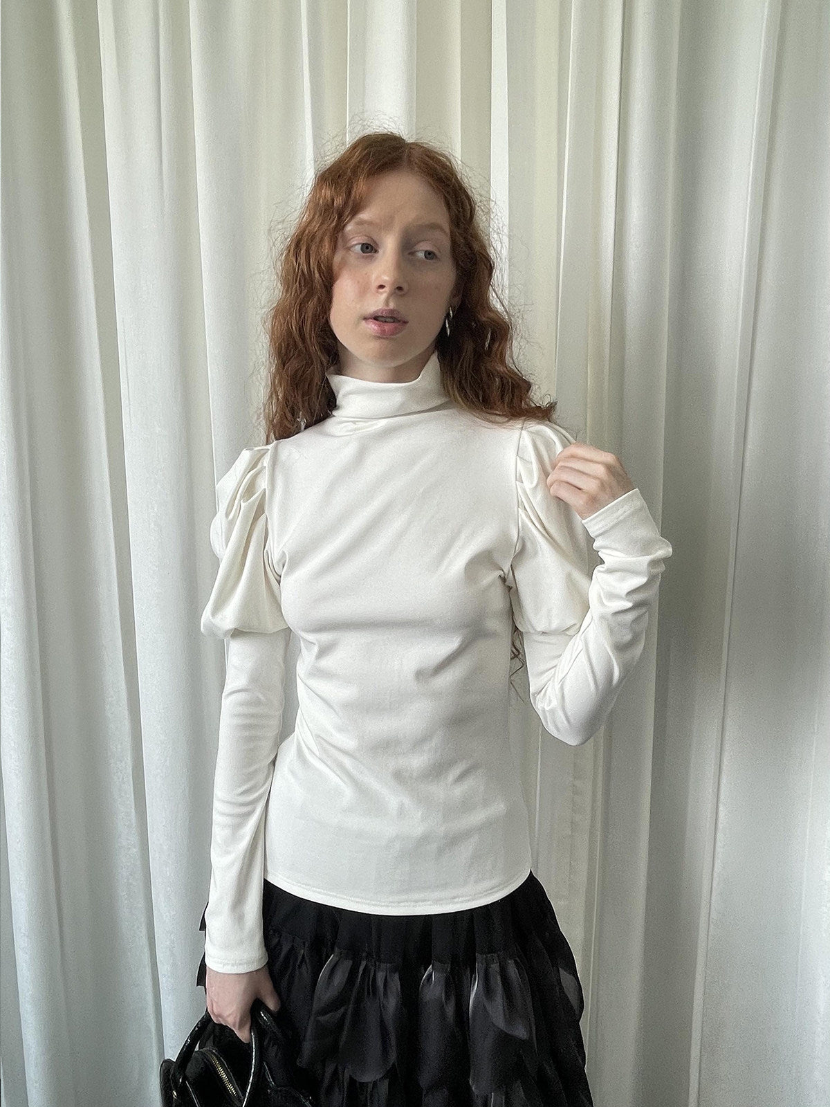 Puff sleeve knitted shirt