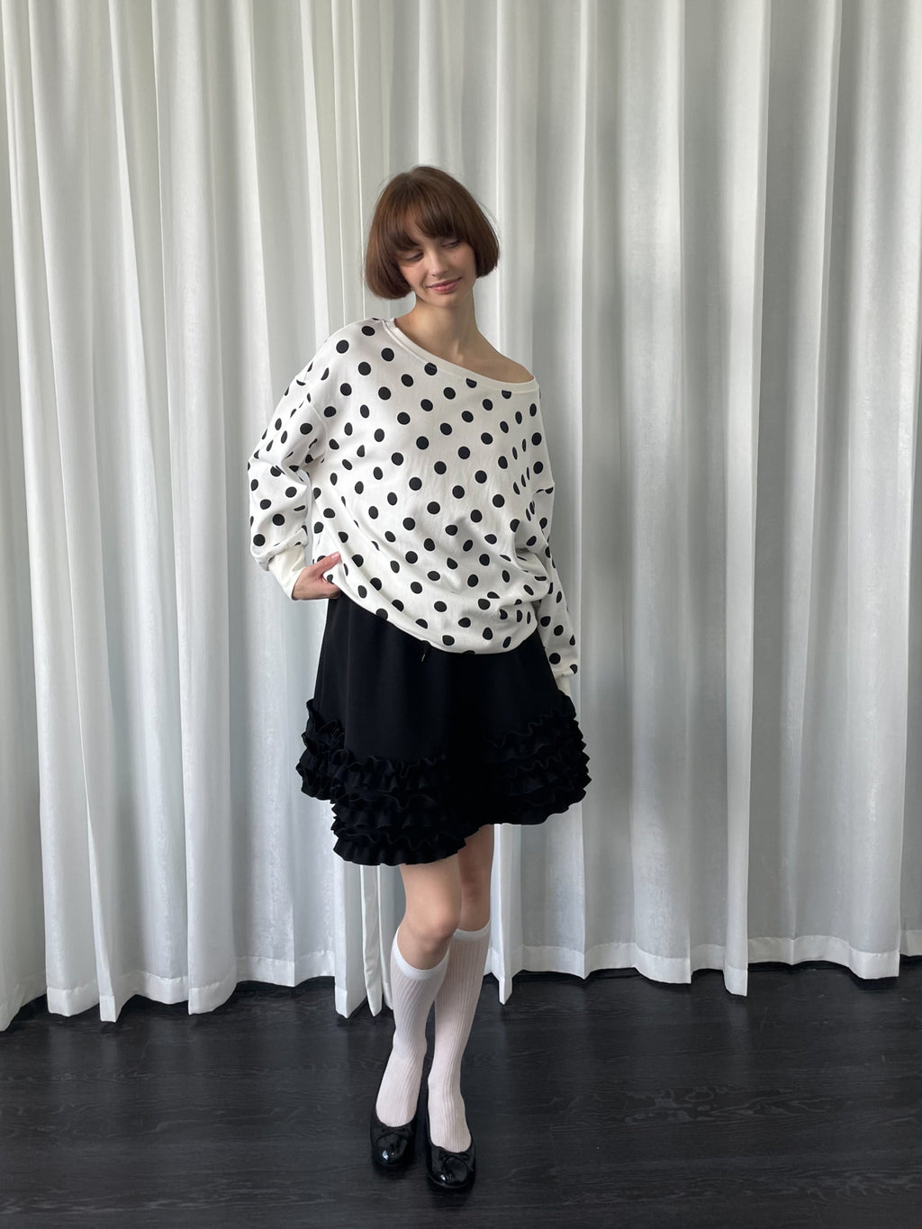Polka dot one-shoulder long sleeve
