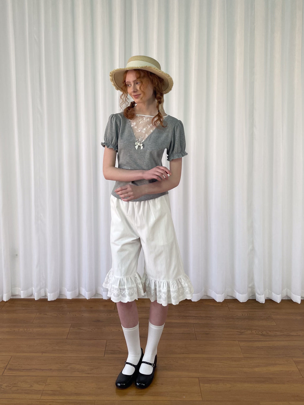 Lace straight cropped pants