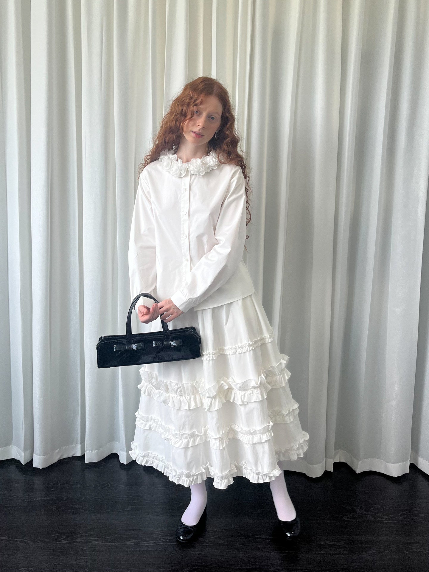 Flower deco collar shirt